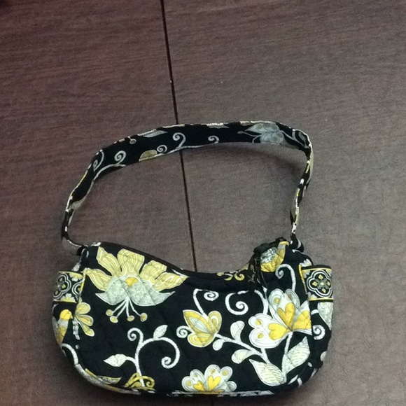 Vera Bradley Handbags - Used Vera Bradley patterned purse